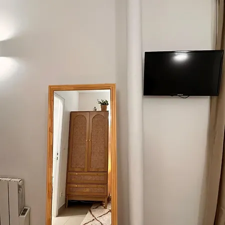 Your Place In Apartment Paris